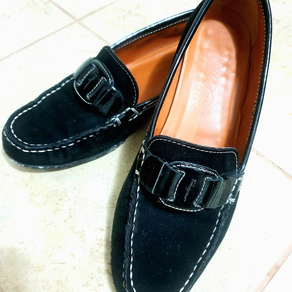 Salvatore Ferragamo flat shoes 6.5 - Picture 1 of 6